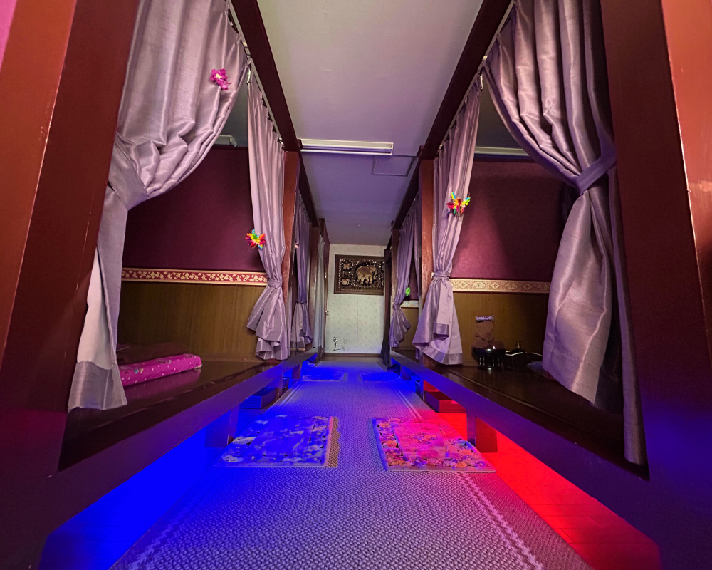 茨城県那珂市菅谷のタイ古式マッサージ・センラヴィの店内